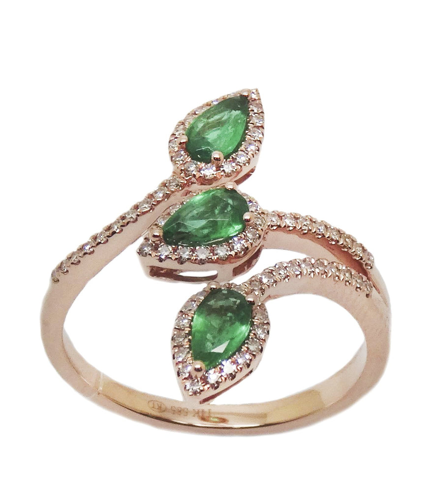 Emerald Ring R41043