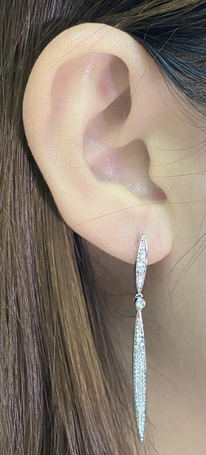 
                
                    Load image into Gallery viewer, Diamond Earrings E37152 - Cometai
                
            