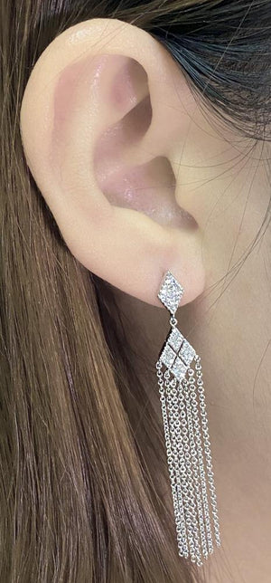 
                
                    Load image into Gallery viewer, Diamond Earrings E37709 - Cometai
                
            