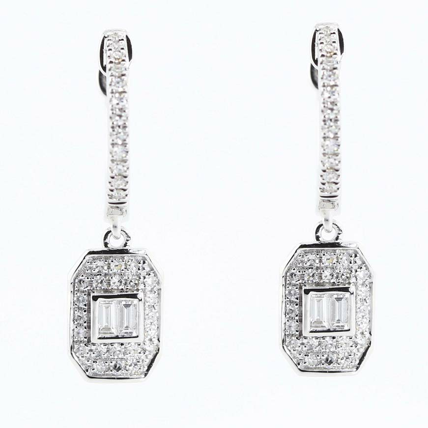 
                
                    Load image into Gallery viewer, Diamond Earrings E41522
                
            