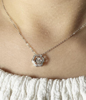 
                
                    Load image into Gallery viewer, Diamond Necklace NL38850 - Cometai
                
            