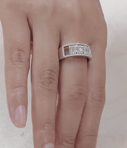 Moving Diamond Ring R40783 - Cometai